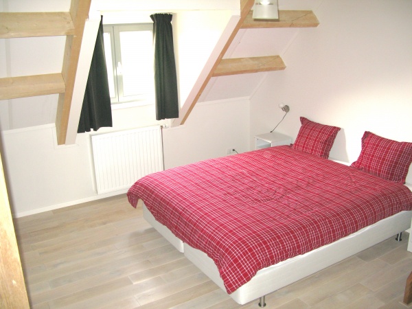 600_bedroom.jpg