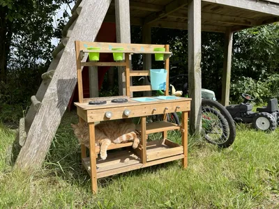 Modderkeuken in tuin